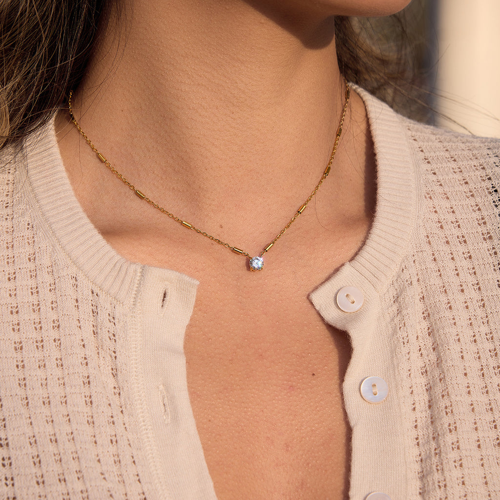 Damen Halskette mit funkelndem Zirkon-Anhänger und wasserfestem Design Shop Nory