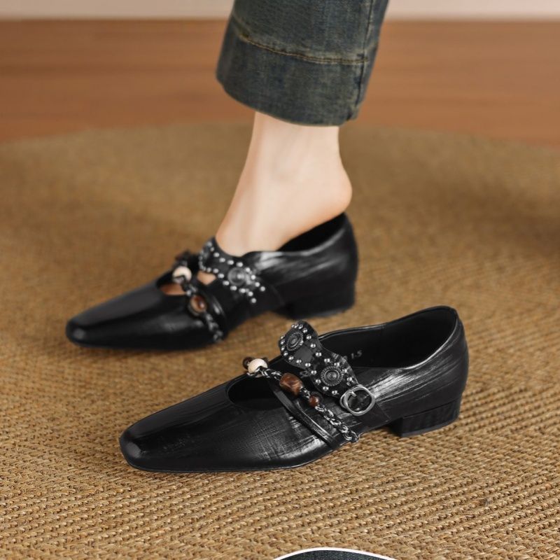 Damen elegante quadratische Mules mit niedrigem Blockabsatz, Zierriemen und Perlenapplikation Shop Nory