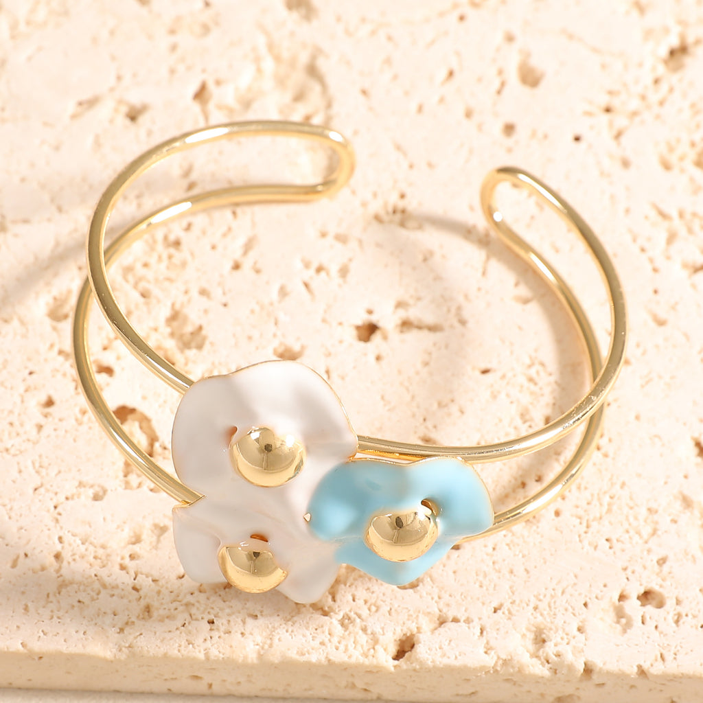 Damen Armreif mit kunstvollem Blumendesign Shop Nory