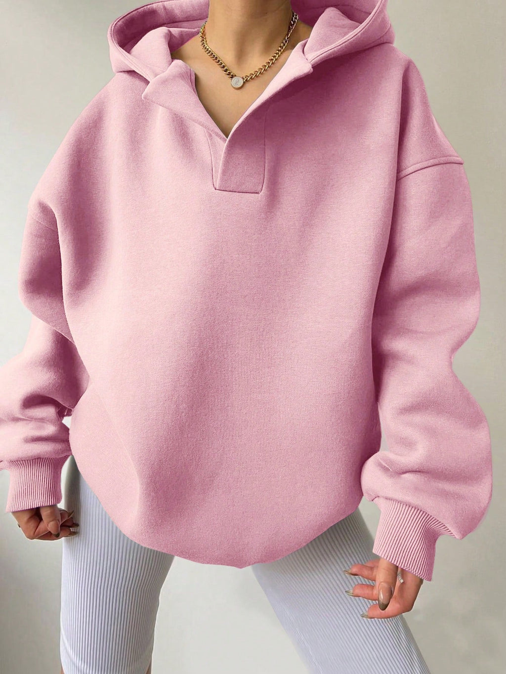 Damen Kapuzensweater mit übergroßem Schnitt und V-Ausschnitt