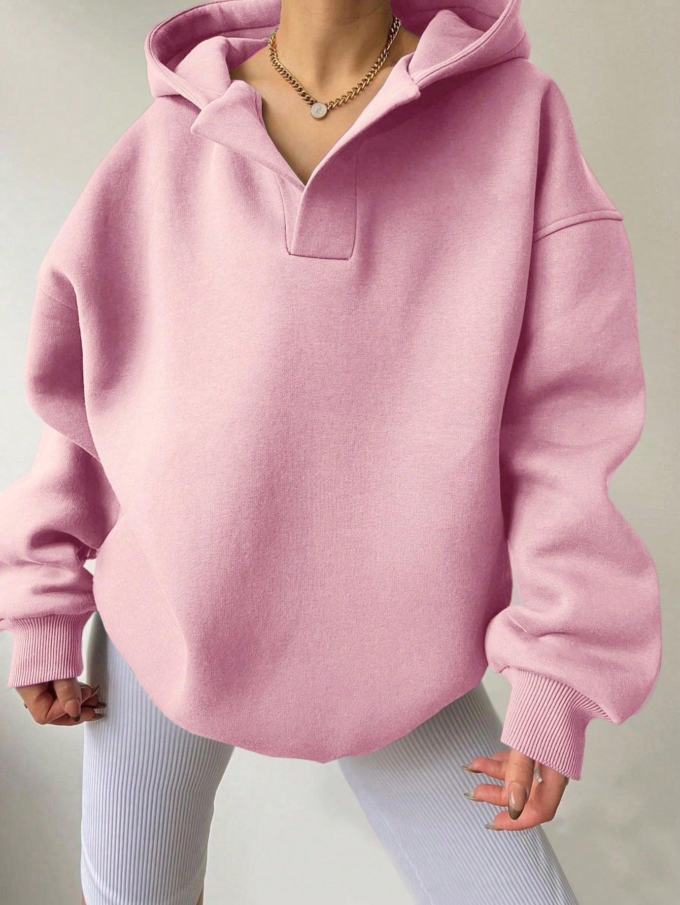 Damen Kapuzensweater mit übergroßem Schnitt und V-Ausschnitt