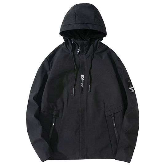Herren Leichte Kapuzen-Softshelljacke im urbanen Utility-Stil mit verstellbarer Kapuze und verdecktem Reißverschluss Shop Nory