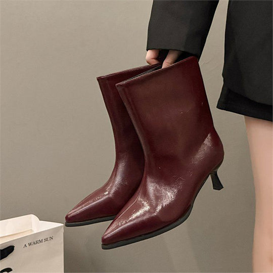 Damen kniehohe Stiefel mit spitzer Zehenkappe und skulpturiertem Kittenabsatz Shop Nory