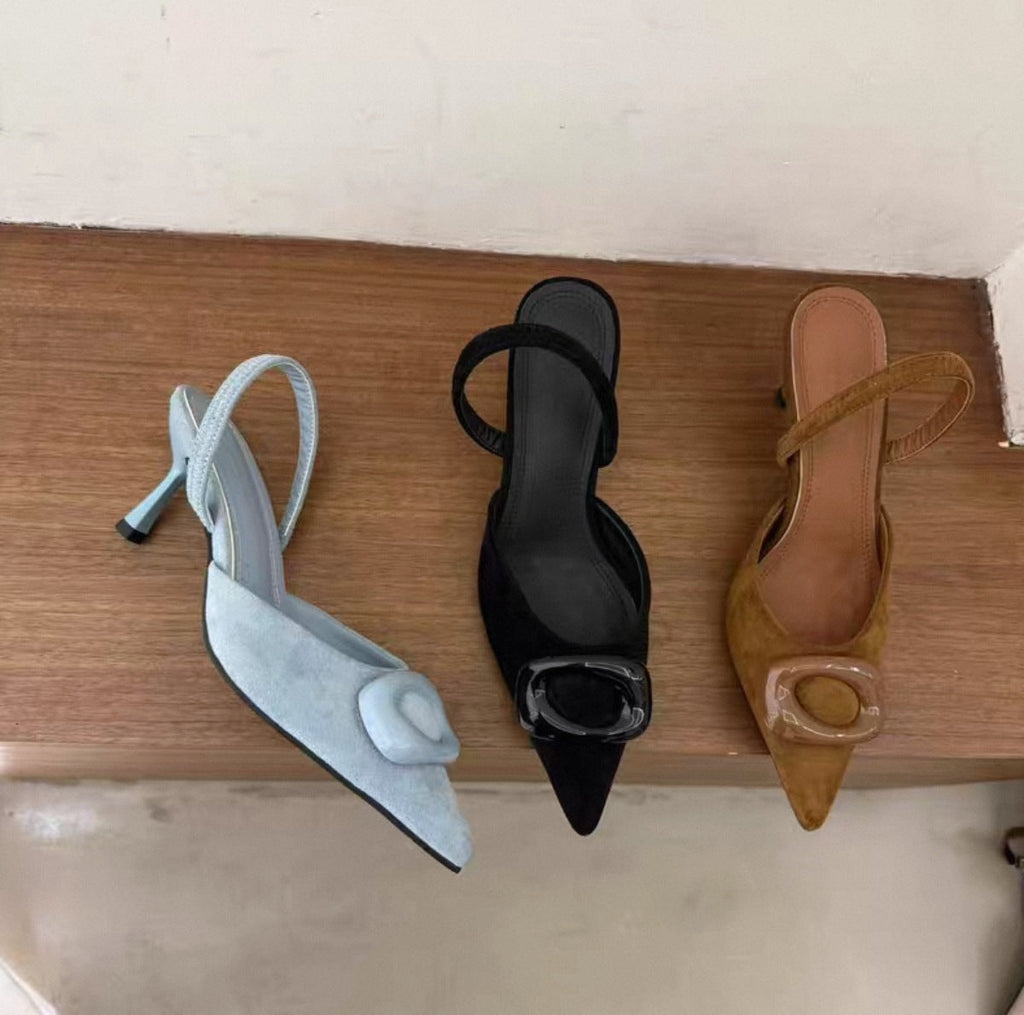 Damen Slingback-Pumps mit elegantem Punktdesign und modischem Riemen