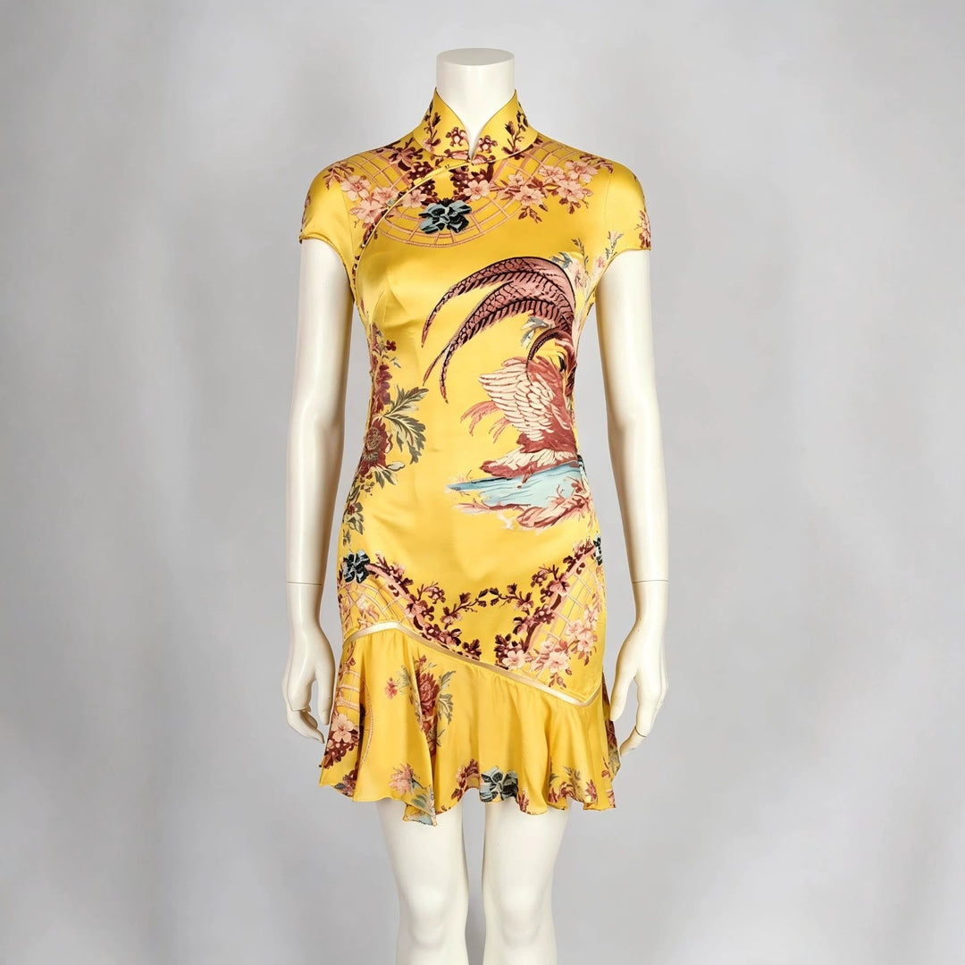 Damen Chiffon-Kleid mit asiatischem Design und Rüschendetails Shopnory