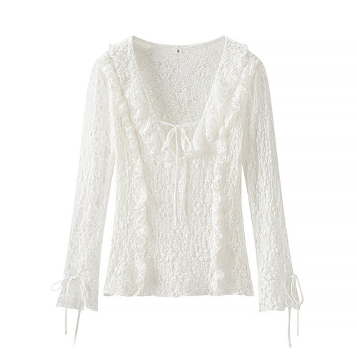 Damen Figurbetonte Spitzenbluse mit Rüschen‑V‑Ausschnitt und Bindebanddetail Shop Nory