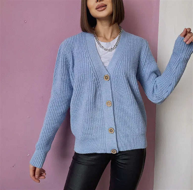 Damen Boxy-Grobstrick-Cardigan mit tiefer V-Leiste, Holzknopfverschluss und geripptem Saum Shop Nory