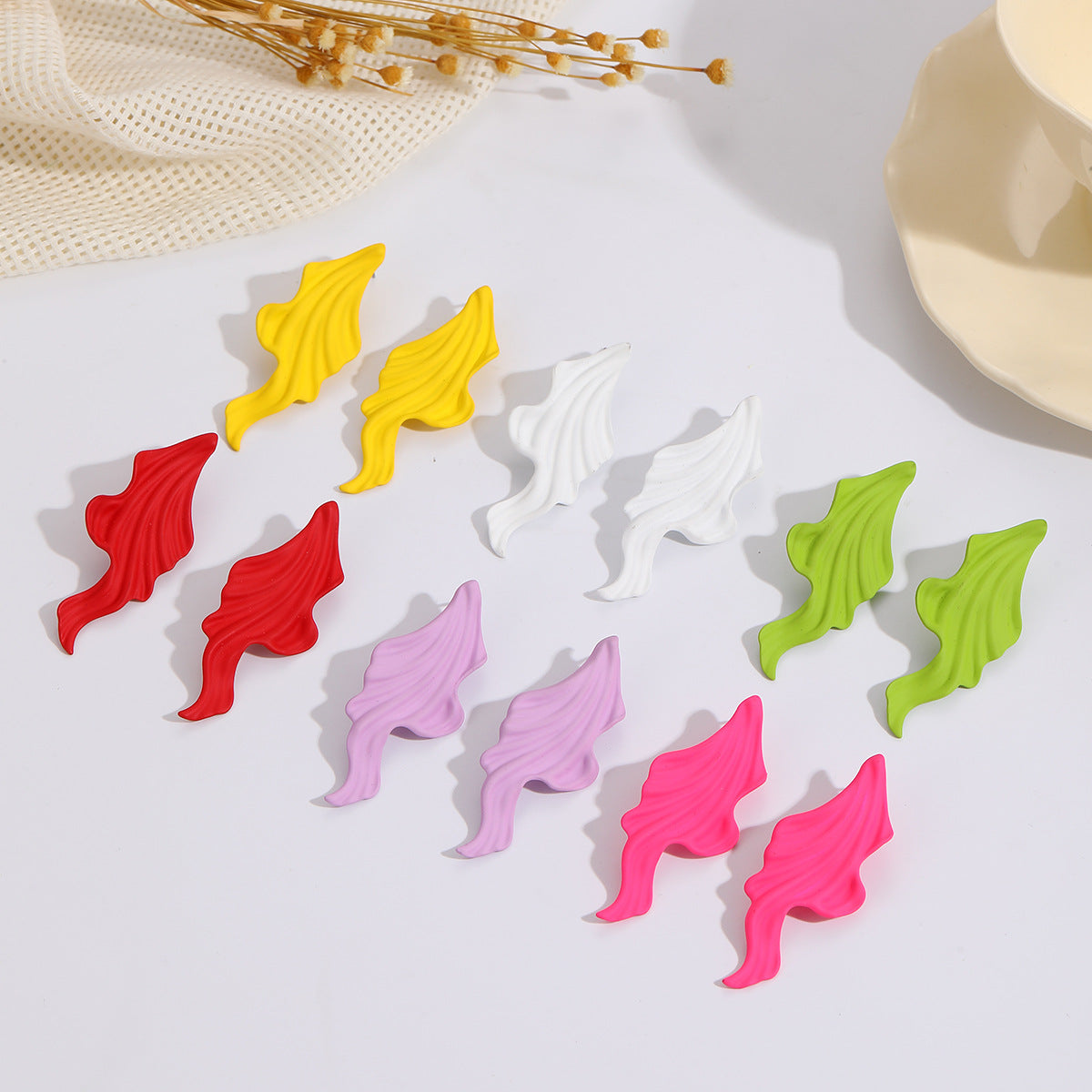 Damen Ohrstecker mit elegantem Wellenmuster Shop Nory