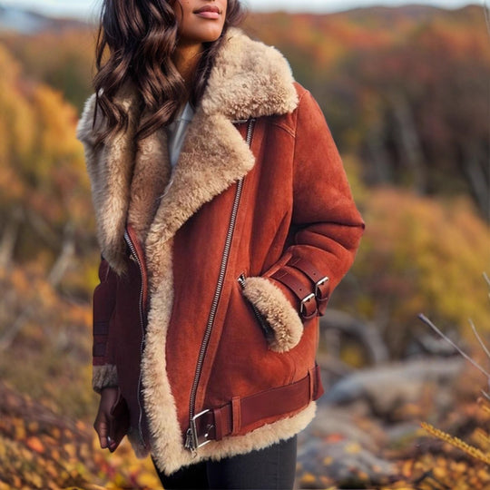 Damen Kurz geschnittene Aviator-Lederjacke mit Teddyfell‑Futter und Reißverschlussdetails Shop Nory