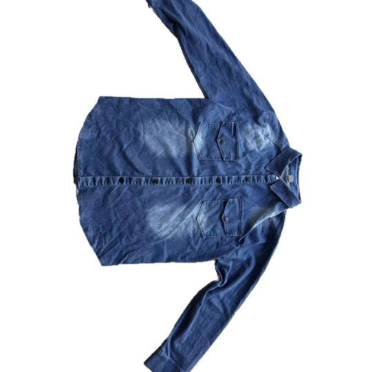 Herren oversized Denim-Hemdenjacke mit geschwungenem Saum und aufgesetzten Pattentaschen Shop Nory