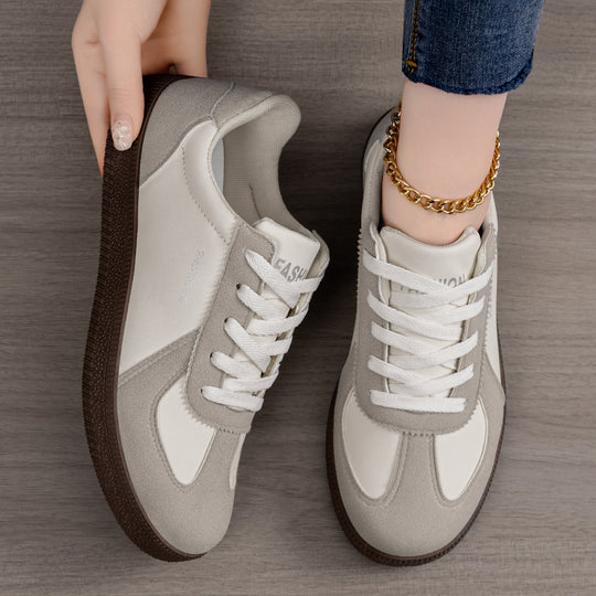 Damen nan retro-inspirierter Freizeit-Sneaker mit Veloursleder-Overlays, gepolsterter Fersenpartie und profiliertem Gummiaußensohle Shop Nory