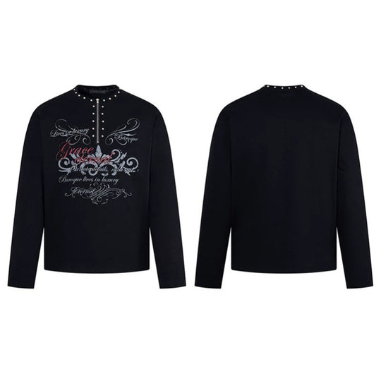 Damen Langarmshirt mit Halb-Reißverschluss, Nietenkragen und Barock-Schriftprint Shop Nory
