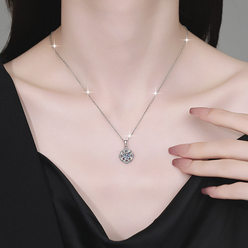 Damen Halskette mit floralem Zirkonia-Anhänger Shop Nory