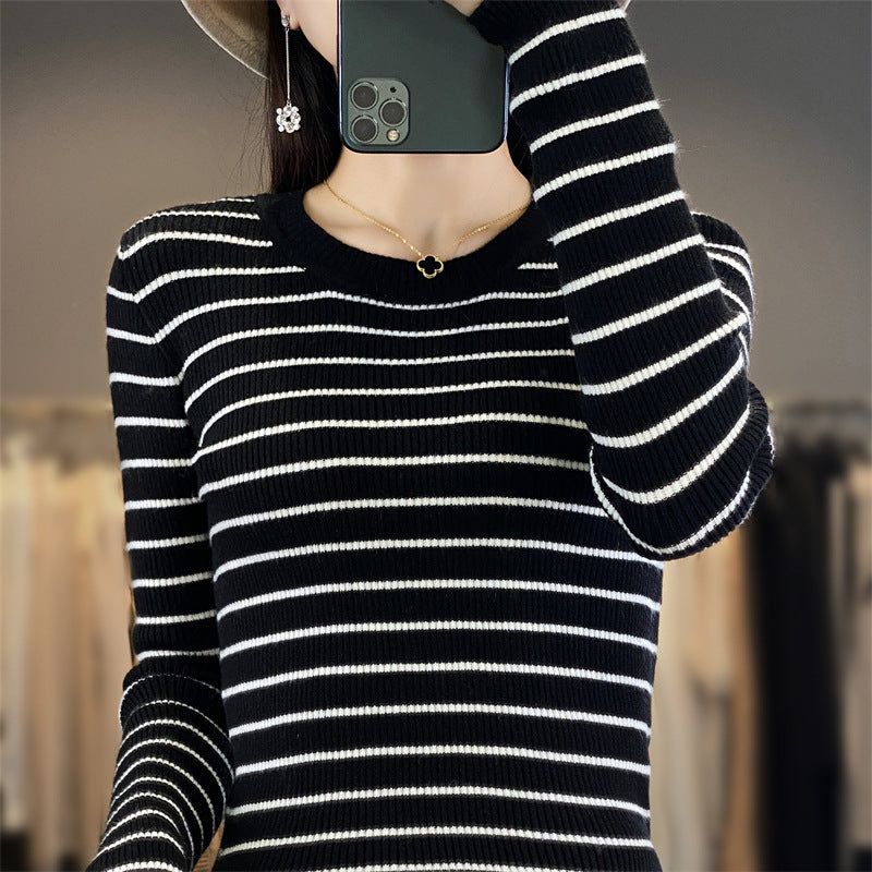 Damen Schmal geschnittener Feinstrick-Pullover mit dezenter Streifenstruktur und Rundhals Shop Nory