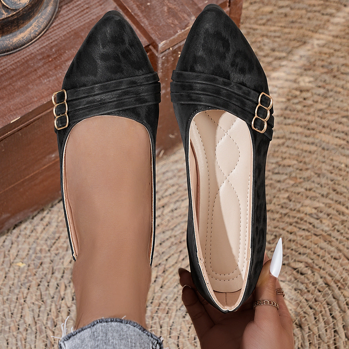 Damen Elegante und bequeme Ballerinas mit modischem Schleifenakzent und edlen Schnallen Shopnory