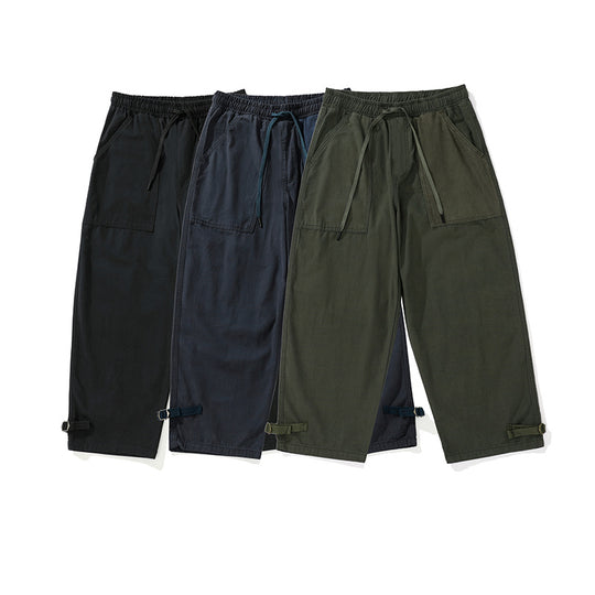 Herren weite Cropped Cargo‑Hose mit elastischem Tunnelzugbund, aufgesetzten Taschen und verstellbaren Knöchelriemen Shop Nory