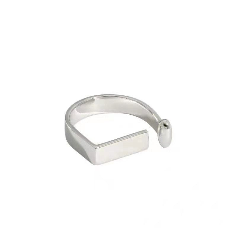 Damen Offener Ring mit minimalistischer sowie eleganter Krümmung und funkelndem Akzent Shop Nory