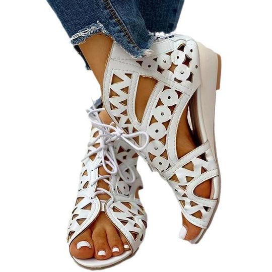 Damen Schnürsandalen mit luftiger Cut-Out-Optik und rutschfester Sohle