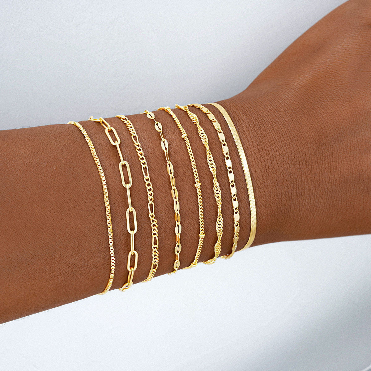 Damen Armreif-Set aus feinem Metall mit eleganten Kettendesigns Shop Nory