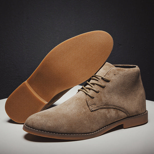 Herren Mokassins aus weichem Wildleder mit modernem Design