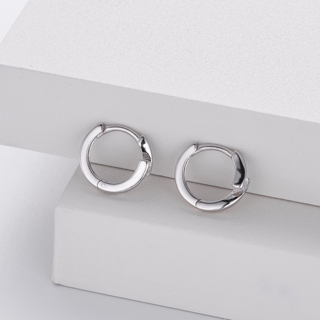 Damen Ohrhänger mit elegantem geschwungenem Design und funkelndem Zirkon Shop Nory