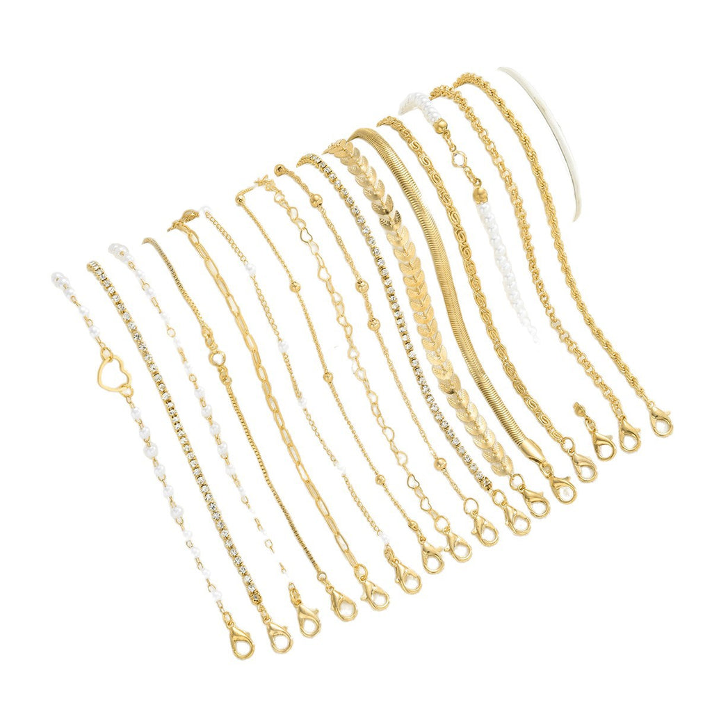 Damen Armreif-Set mit filigranen Ketten und funkelnden Details Shop Nory