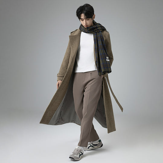 Herren Maxilanger Wollmix-Mantel mit taillierter Silhouette, Schalkragen und dekorativen Schulterriegeln Shop Nory