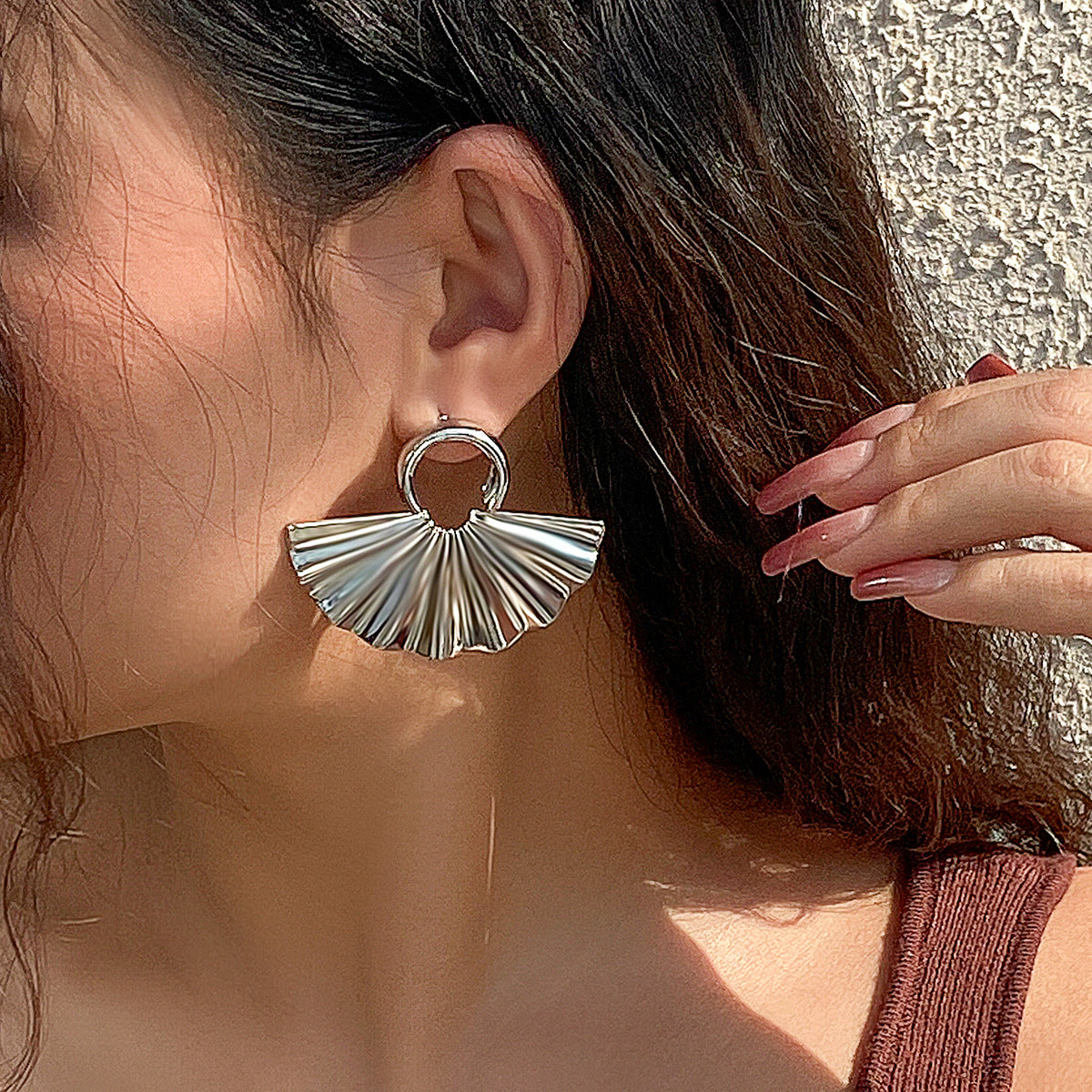 Damen Statement-Ohrstecker im eleganten Blüten Design