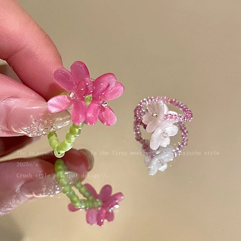 Damen Ring mit floralen Details aus natürlichem Rosenquarz Shop Nory