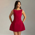 Damen Minikleid mit figurbetontem Schnitt und schwingendem Rock