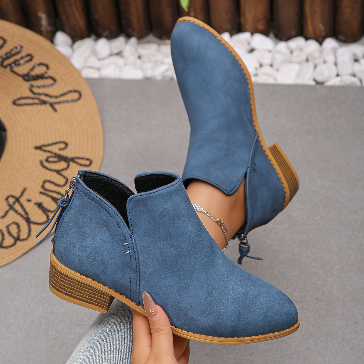 Damen modische Ankle Boots mit seitlichem Reißverschluss und geschmackvollem Design