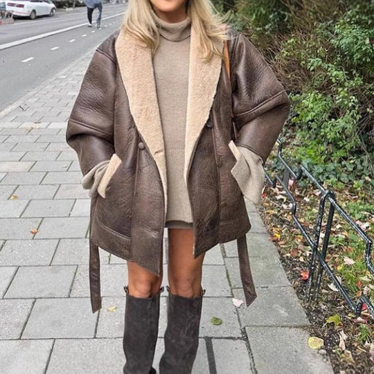Damen Lässige jacke mit weichem Futter und praktischen Taschen Shop Nory