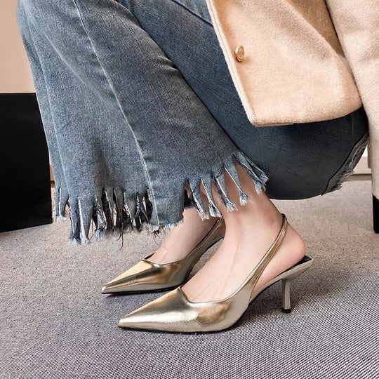 Damen Slingback-Pumps mit spitz zulaufender Silhouette und schimmernder Oberflächenstruktur