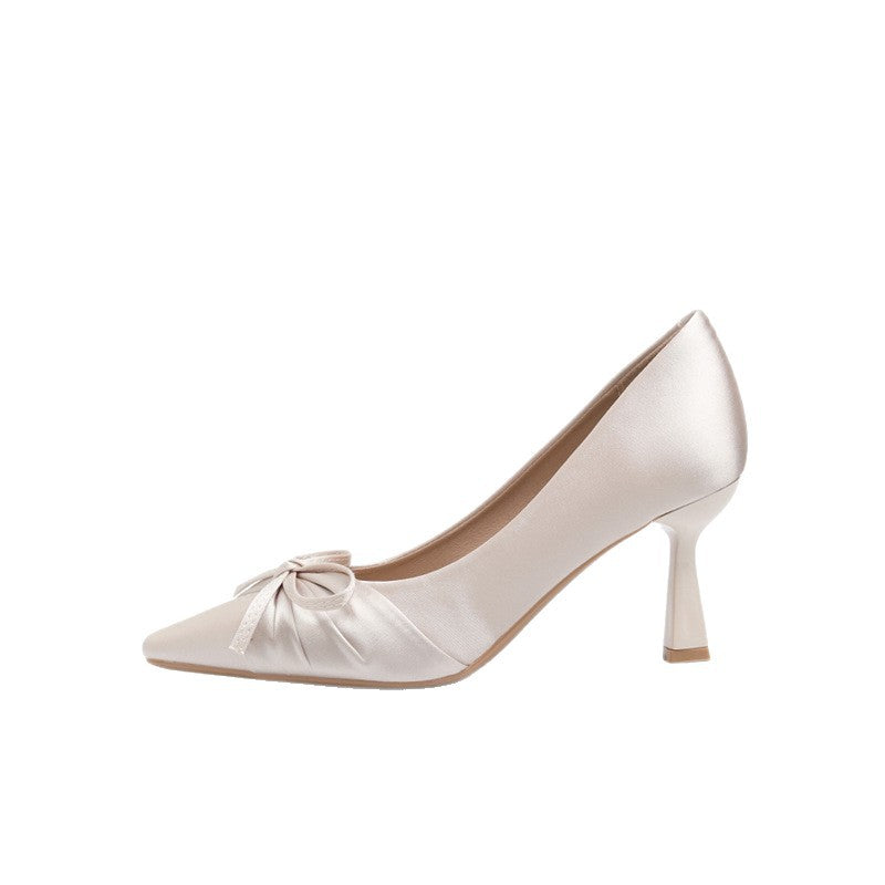 Damen Elegante flache Ballerinas mit quadratischer Zehenpartie und dekorativer Schleife Shop Nory