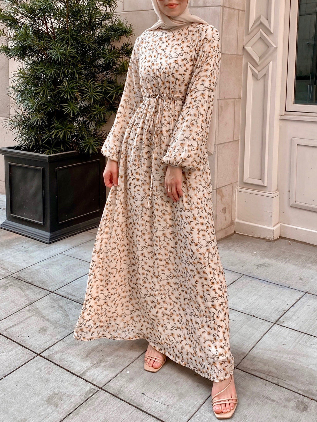 Damen Geblümtes Maxikleid mit Kordel-Taille und Ballonärmeln Shop Nory
