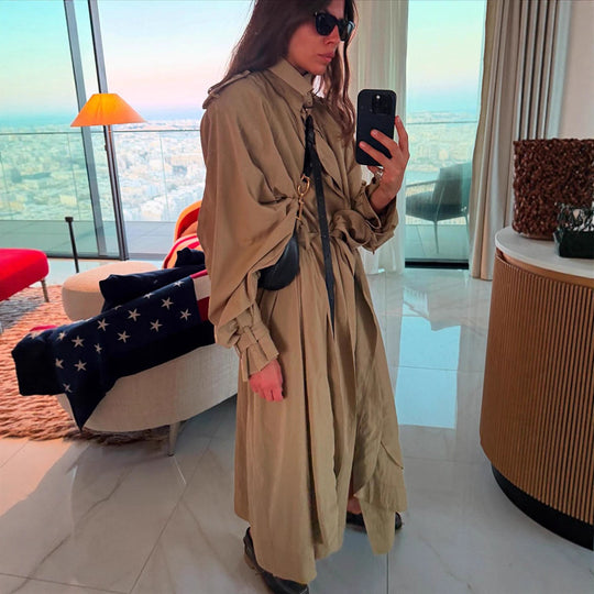 Damen Oversize-Trenchcoat mit voluminösen Ballonärmeln, Kordelzug und abnehmbarer Kapuze Shop Nory
