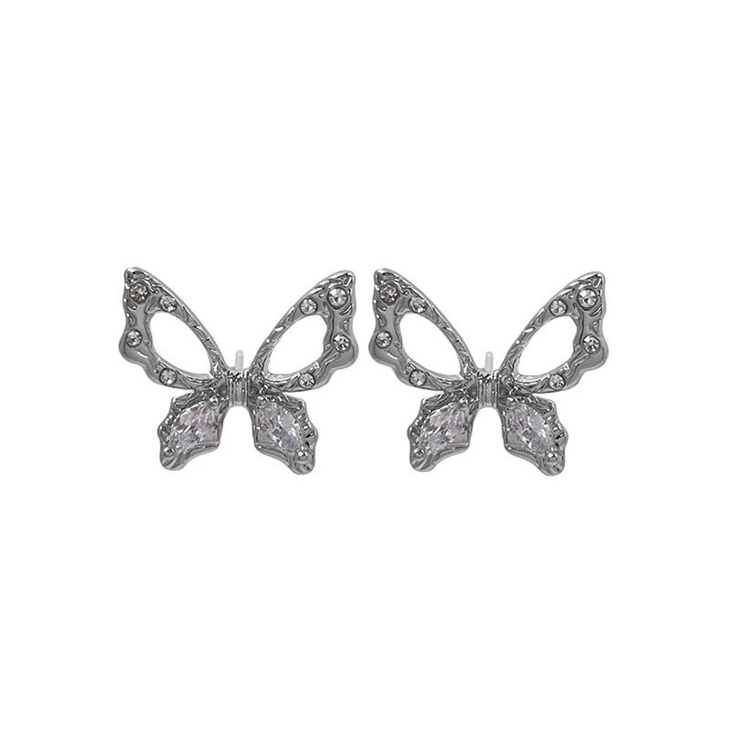 Damen Ohrstecker im Schmetterlingsdesign mit funkelnden Zirkonia Shop Nory