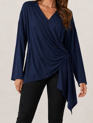 Damen Wickelshirt mit seitlicher Knotenpartie, V‑Ausschnitt und asymmetrischem Saum Shop Nory