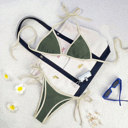 Damen Triangel-Bikini mit verspieltem Schnürdesign