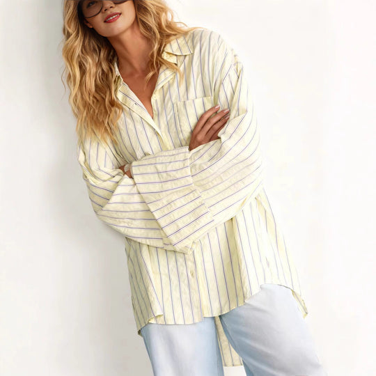 Damen Oversize-Hemdbluse mit weitem Glockenärmel und feinem Streifenmuster Shop Nory