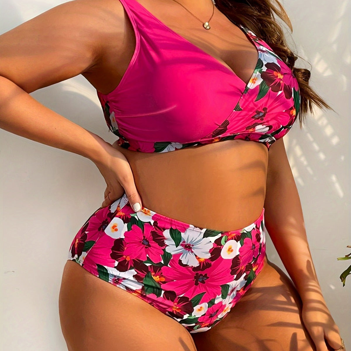 Damen nan Bikini-Set große Größen mit geformtem BH, V-Ausschnitt und hochgeschnittenem Taillenslip