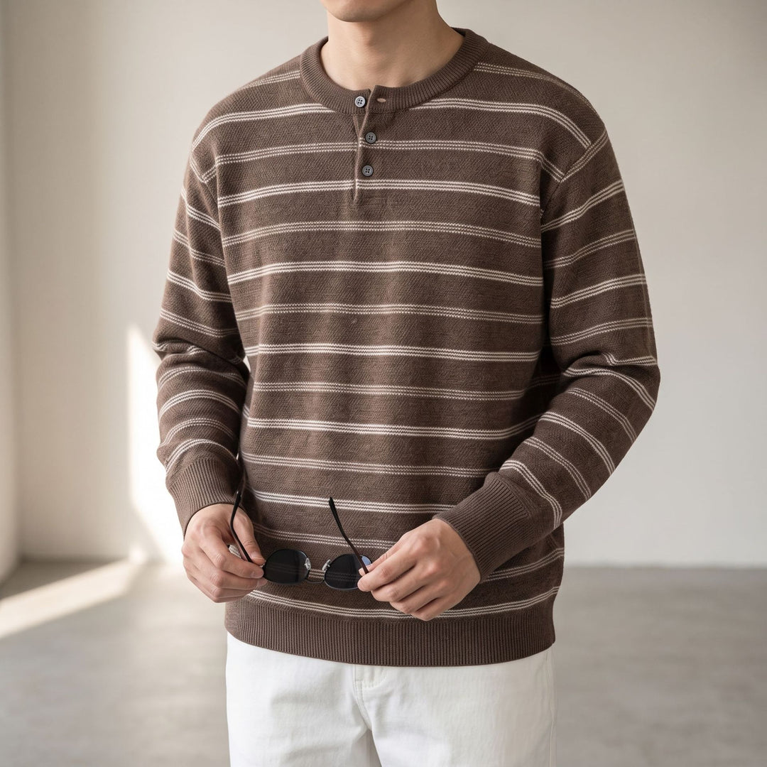 Herren Henley‑Strickpullover mit feiner Struktur und horizontalen Streifen Shop Nory