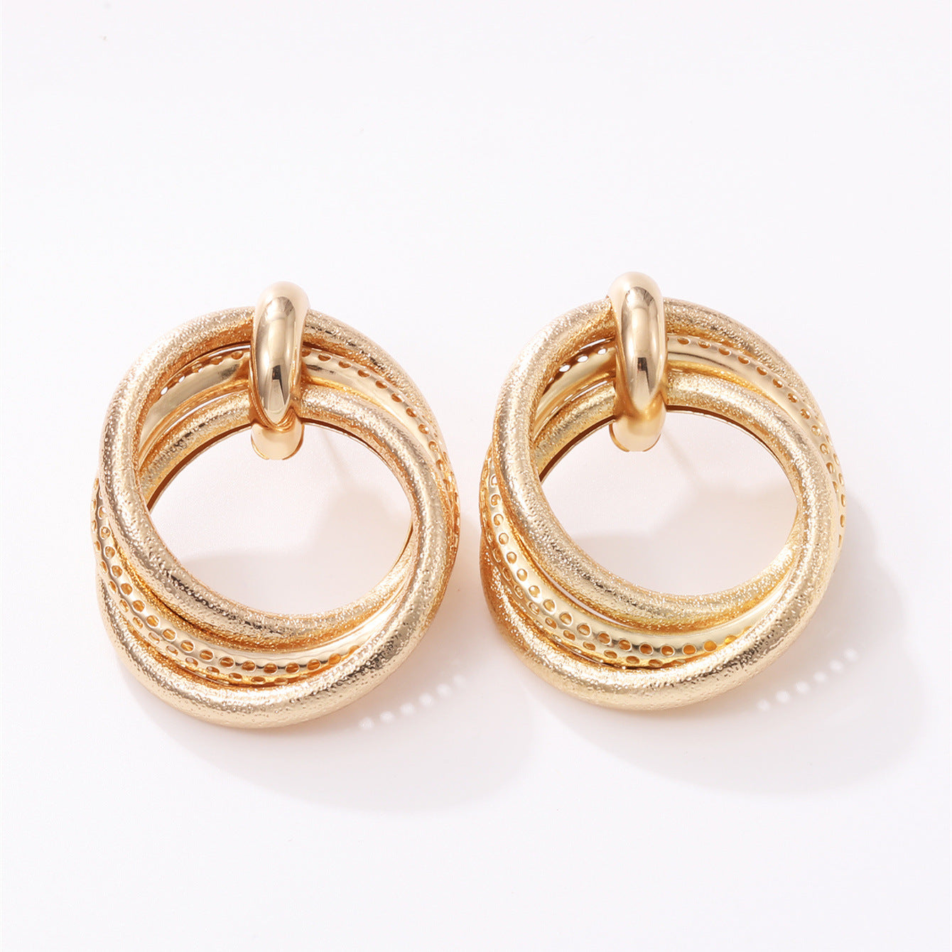 Damen Hängende Ohrringe mit elegantem, geschwungenem Ringdesign Shop Nory
