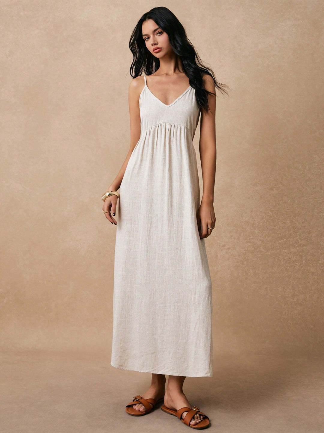 Damen Maxikleid mit feinen Spaghettiträgern und leichtem, atmungsaktivem Material Shopnory