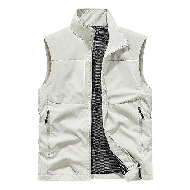 Herren Leichte technische Outdoor‑Weste mit Stehkragen, Netzfutter und Reißverschlusstaschen Shop Nory