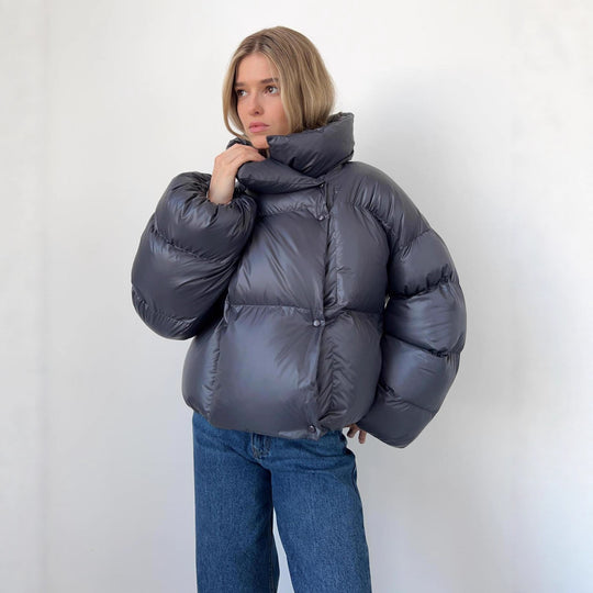 Damen extravagante Oversize Steppdaunenjacke mit extravoluminöser Kapuze Shop Nory