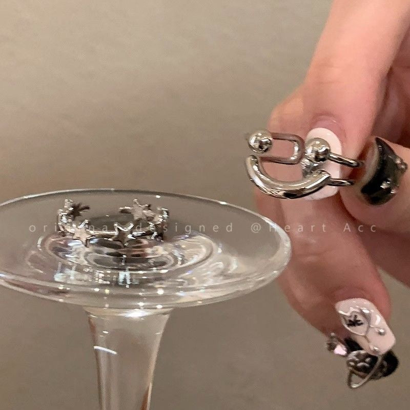 Damen Ring mit modernem, skulpturalem Design und eleganten Akzenten Shop Nory
