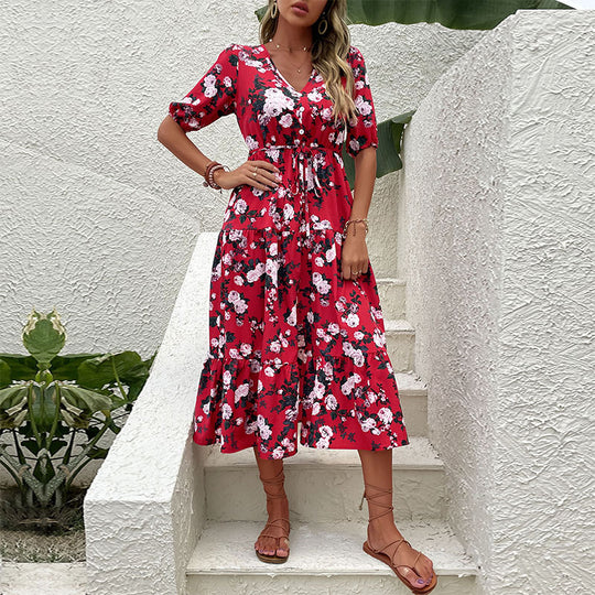 Damen Blumiges Midikleid mit V-Ausschnitt, Bindegürtel, Volantstufen und Beinschlitz Shop Nory