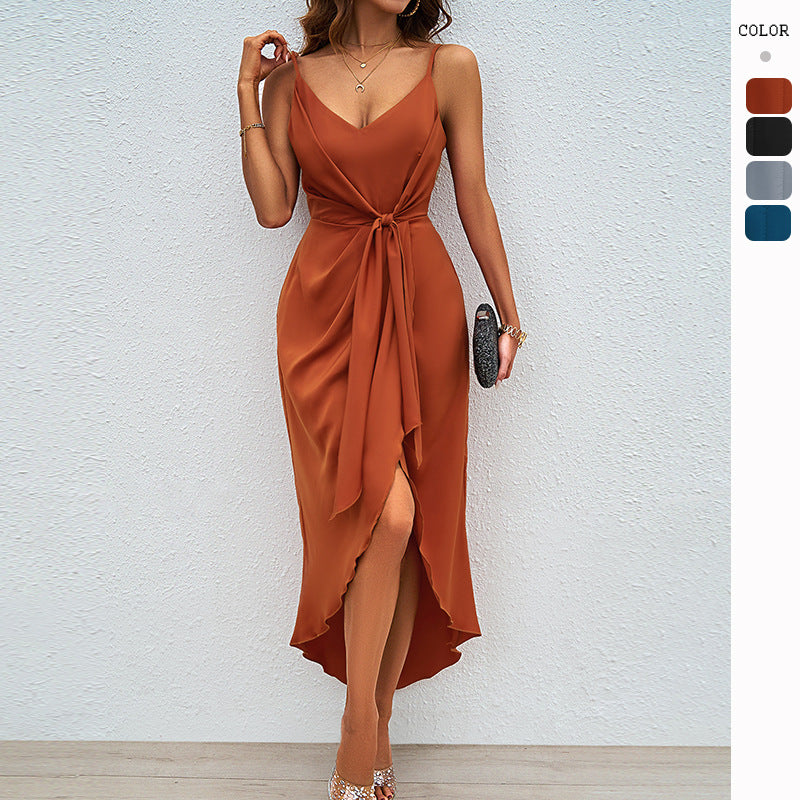 Damen Midikleid mit raffiniertem Wickeldesign und verstellbaren Trägern