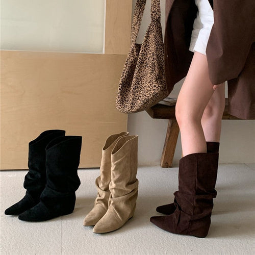 Damen modische Stiefel mit gerafftem Schaft und spitzem Absatz